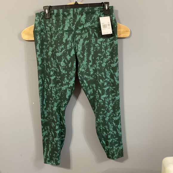 Nike Pants - Nike One Womens XXL High Rise 7/8 Length Training Leggings Green FZ3229-338 NWT